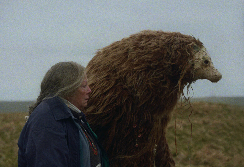 A BEAR REMEMBERS © British Shorts