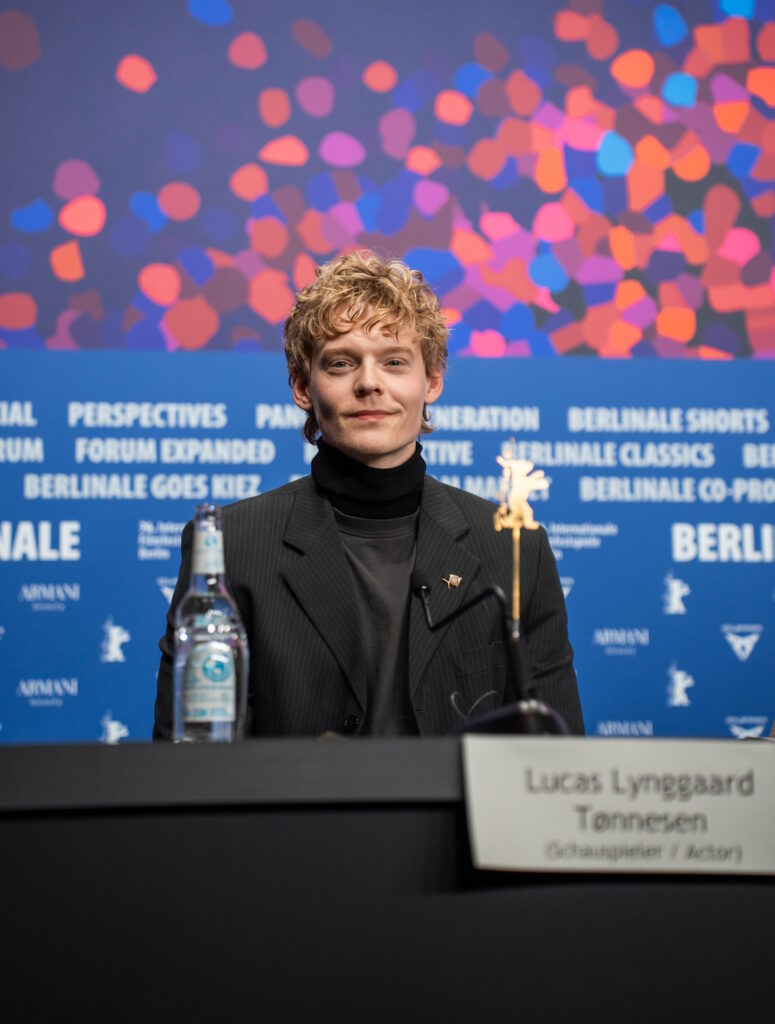 Lucas Lynggaard Tønnesen bei der PK zu 
THE WEIGHT, der als Berlinale Special beim Festival lief
© Helen Fiona