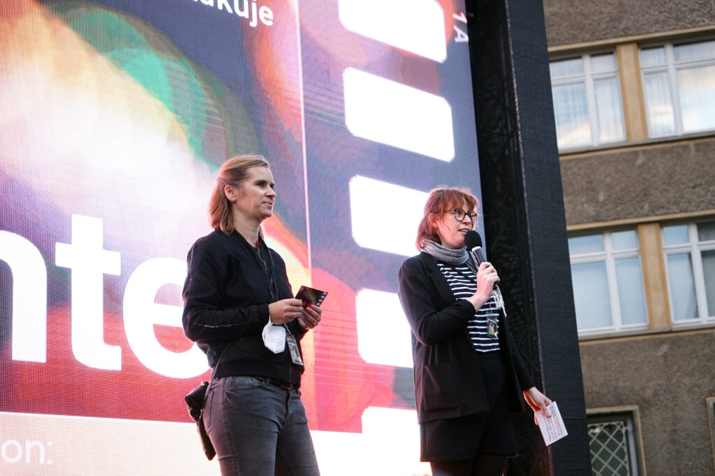 Die Stadtlichter-Leiterinnen: Berit Petzsch (links) und Juliane Springsguth. (c) Antje Materna